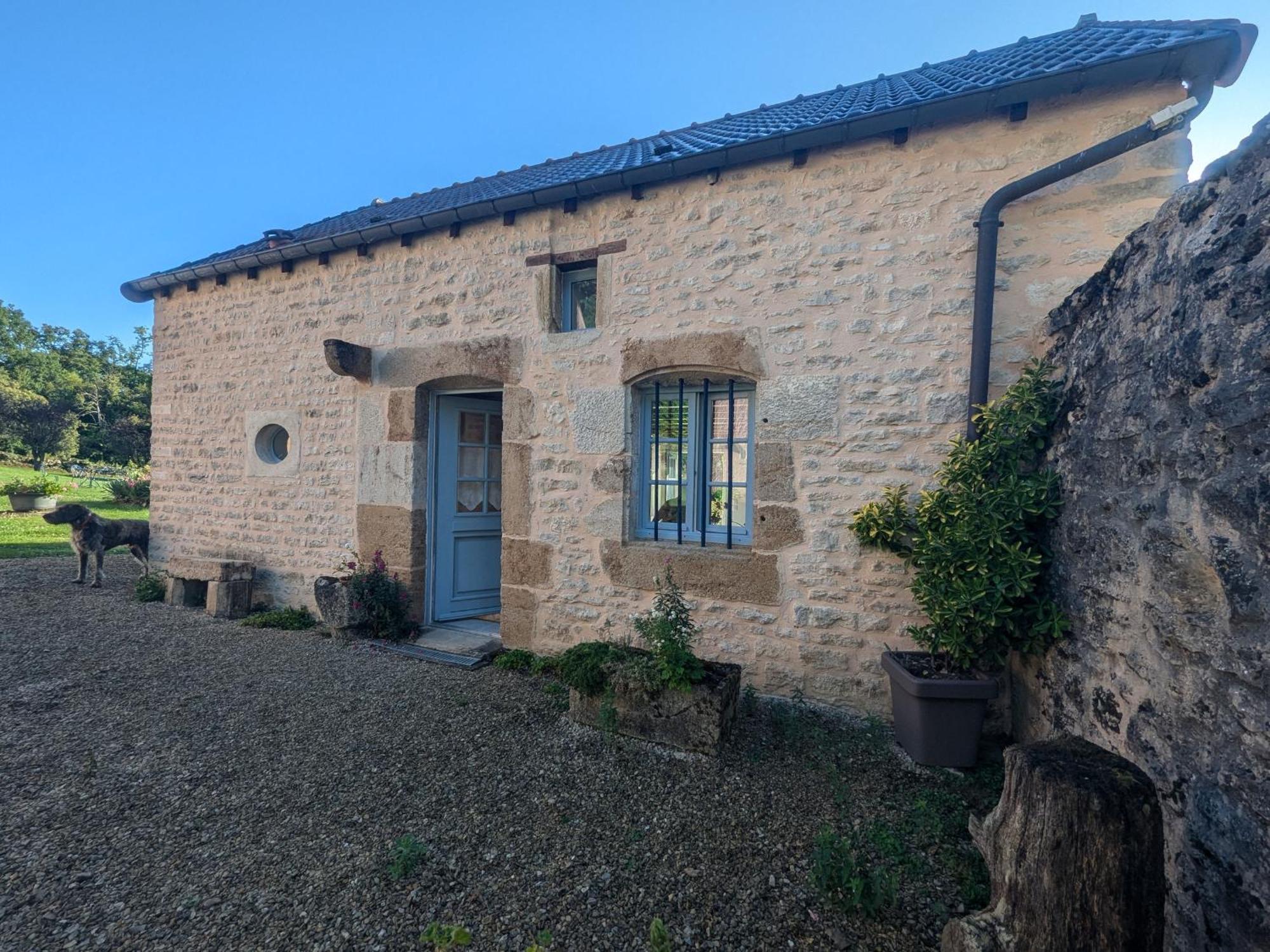 Maison Charmante A Langres Avec Wi-Fi Et Parking - Fr-1-611-43 Εξωτερικό φωτογραφία