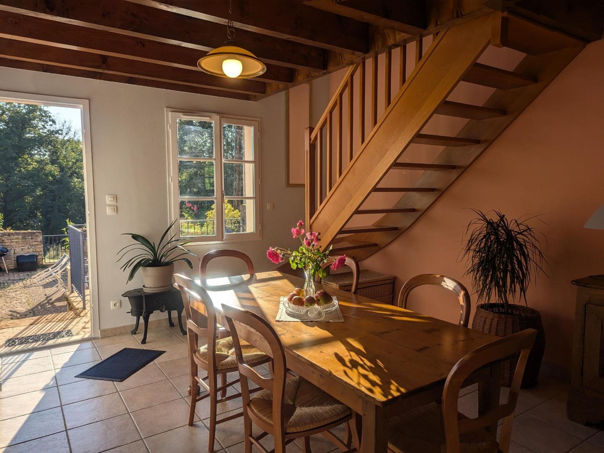 Maison Charmante A Langres Avec Wi-Fi Et Parking - Fr-1-611-43 Εξωτερικό φωτογραφία